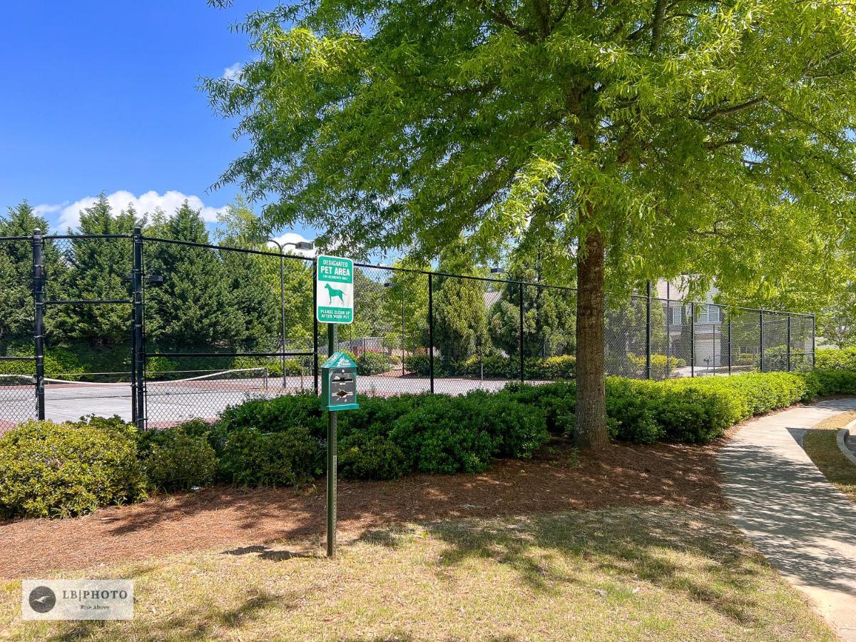4 - Bed Home With Cali King Bed, 12 Mins To Dtwn AtlantaAtlanta  Kültér fotó