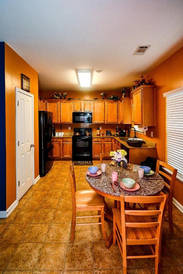 4 - Bed Home With Cali King Bed, 12 Mins To Dtwn AtlantaAtlanta  Kültér fotó